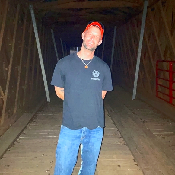 Meet your Posher, Brandon - Picture 3 of 5